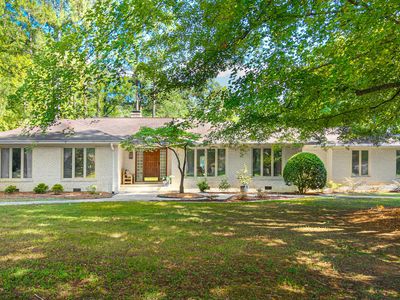 3303 Stoneybrook Dr