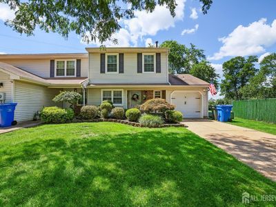 79 Staghorn Dr