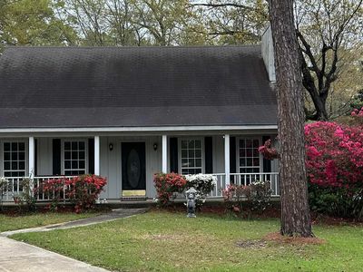 110 Iris Cir