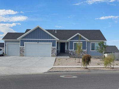 644 W Prairie Hawk Way
