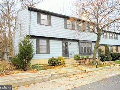 6 John Witherspoon Bldg