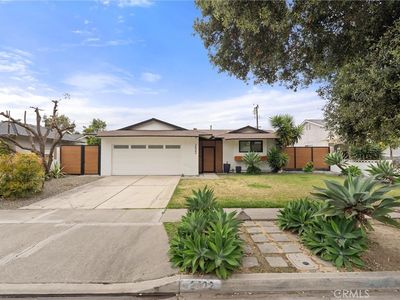2422 S Salta St