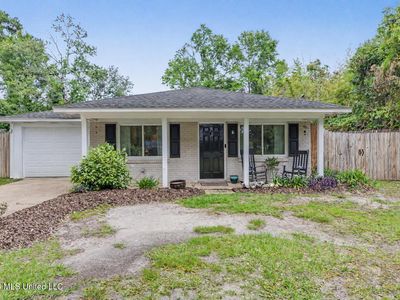 709 Pine Hills Rd