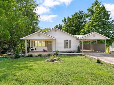 97 Bay Ln