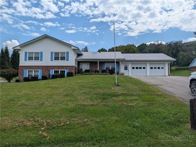 Property at 21 Front Street, Piney Creek, NC