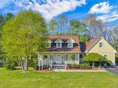 153 Knollview Place
