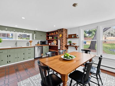 28 Old Clinton Rd
