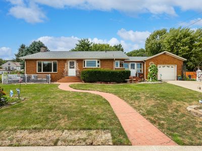 21780 Great River Rd