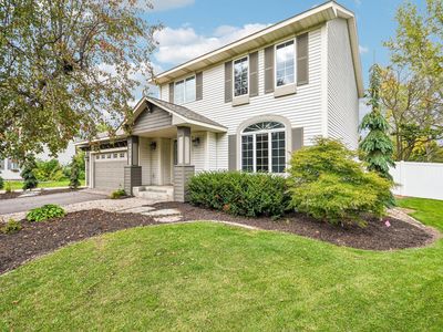 1075 Fallbrook Ln