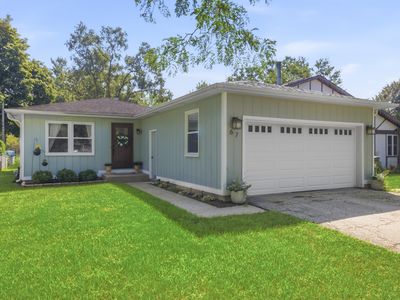 67 Barberry Dr