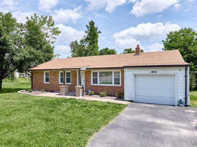 1802 S New Florissant Rd