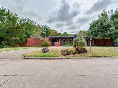 Property at 915 S Lincoln Dr, Enid, OK