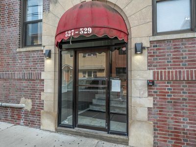 527-529 34th St APT B1