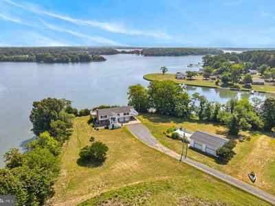 21485 Canoe Neck Way