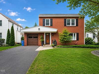 42 Buckingham Drive