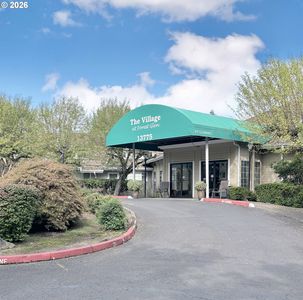 13775 SW Scholls Ferry Rd APT 25