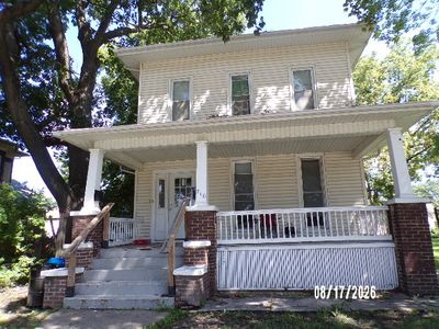 710 E 13th St