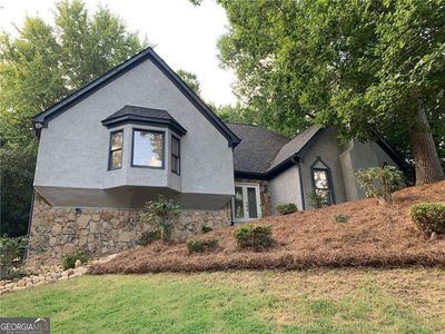 Property at 210 Wessex Ct, Sandy Springs, GA