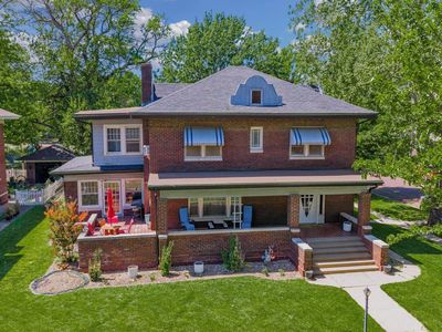 225 N B St