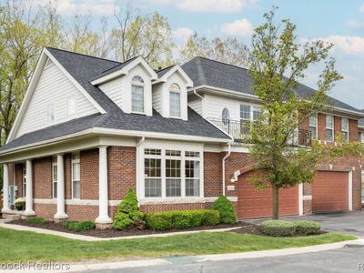 Property at 4344 Gateway Cir, West Bloomfield, MI