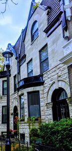 3823 N Alta Vista Ter