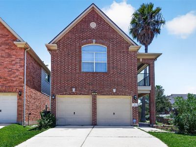 3655 Royal Royce Dr
