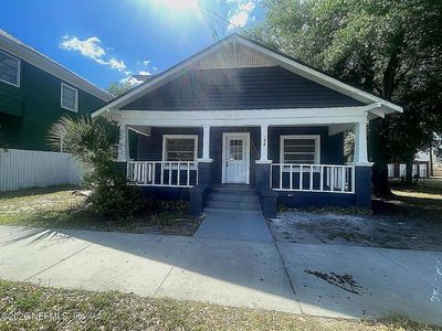 1438 VAN BUREN Street