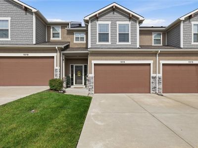 Property at 7374 Griffey St, Parkville, MO