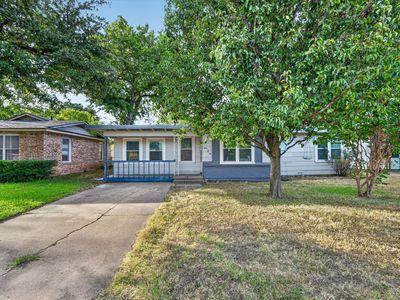 Property at 906 Euclid St, Cleburne, TX