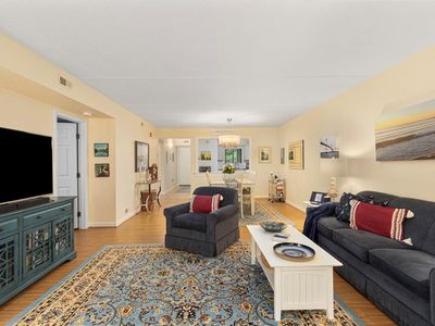 Property at 650 E Greenwich Ave APT 3-308, West Warwick, RI