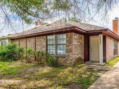 2425 Summer Place Dr