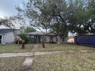 829 Willow Creek Dr