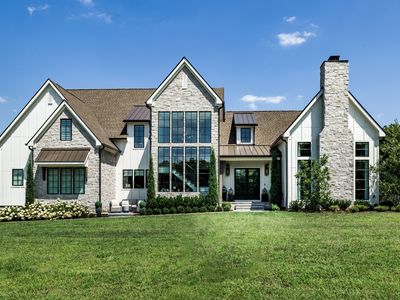 1936 Silver Fox Rd