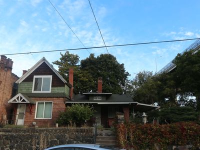 1604 W Main Ave