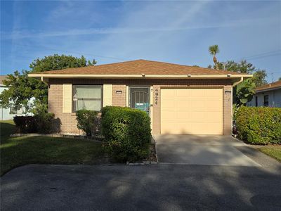 4924 Live Oak Cir #115