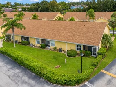3200 QUEEN PALMS COURT