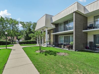 4108 W 99th St APT C