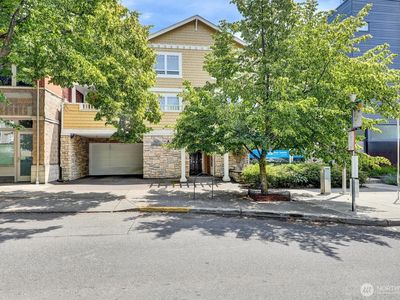 5450 California Avenue SW #302