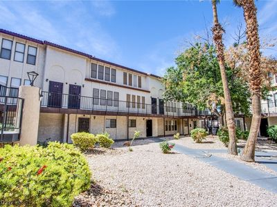 2080 Karen Ave #9