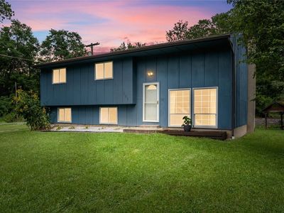 101 Crestview Ln
