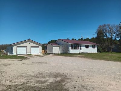 5452 S Us Highway 131