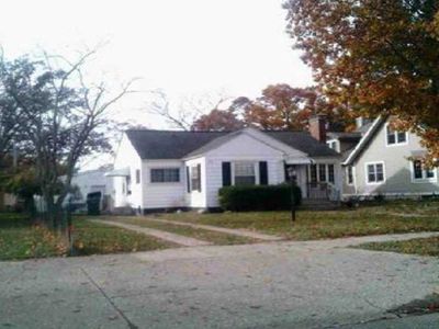 701 Fowler St
