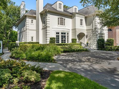 914 Huntington Cv