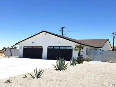 58445 Palisade Dr #A & B
