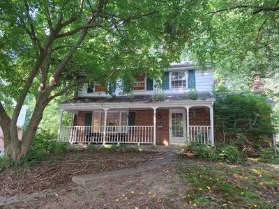 521 W Woodland Ave
