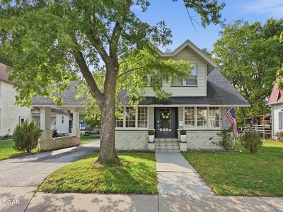 1125 S Main St
