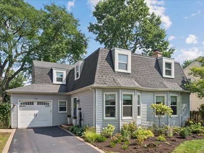1105 Blackthorn Ln
