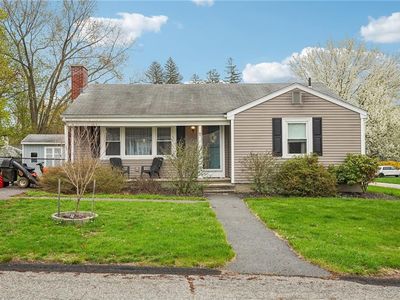 87 Evergreen St