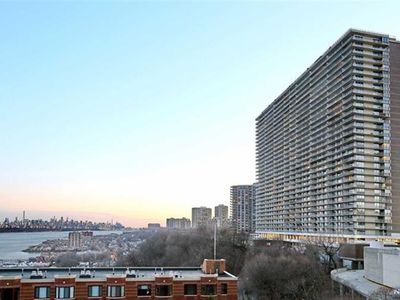 1530 Palisade Ave APT 16H