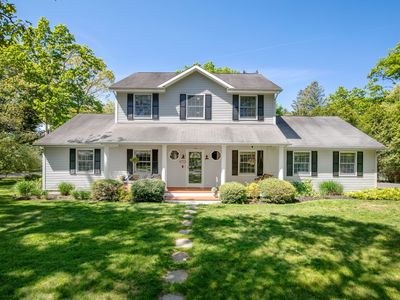 16 Denison Rd